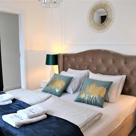 Apartament Grand Royal Maris Ustka - Najlepsza Lokalizacja, Bardzo Blisko Portu I Plazy, Parking, Nowy Kameralny Apartamentowiec, Scisle Centrum Екстер'єр фото